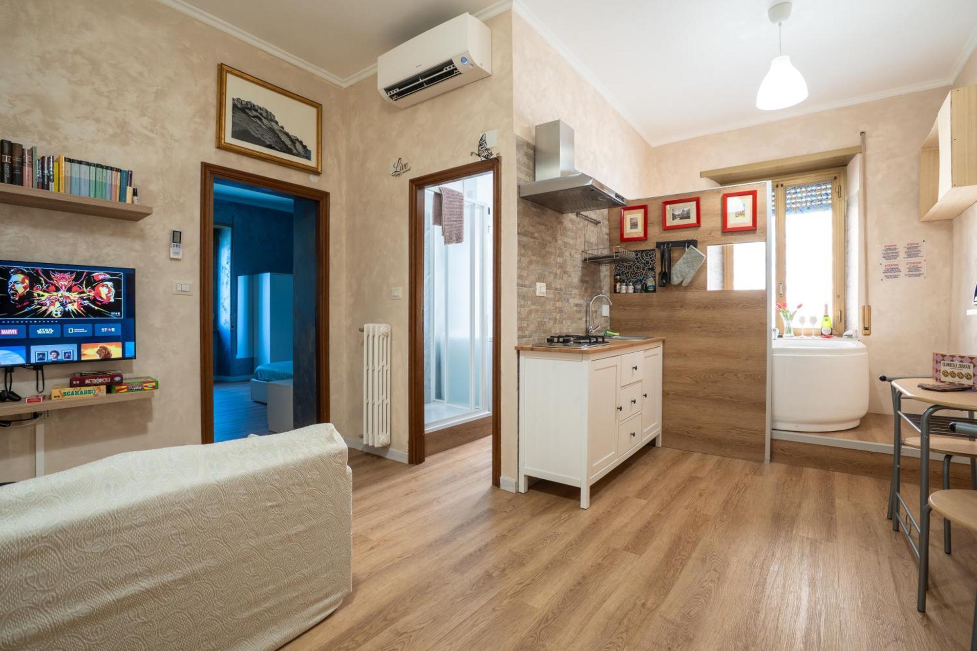 Casa Con Idromassaggio Metro C Alessandrino - San Giovanni E Trenino Laziali-termini -betti House Rome